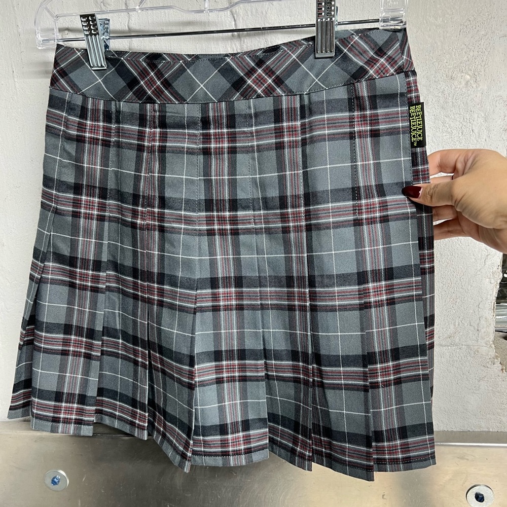 NWT Beetlejuice Astrid Gray Plaid Uniform Skort - Picture 3 of 8